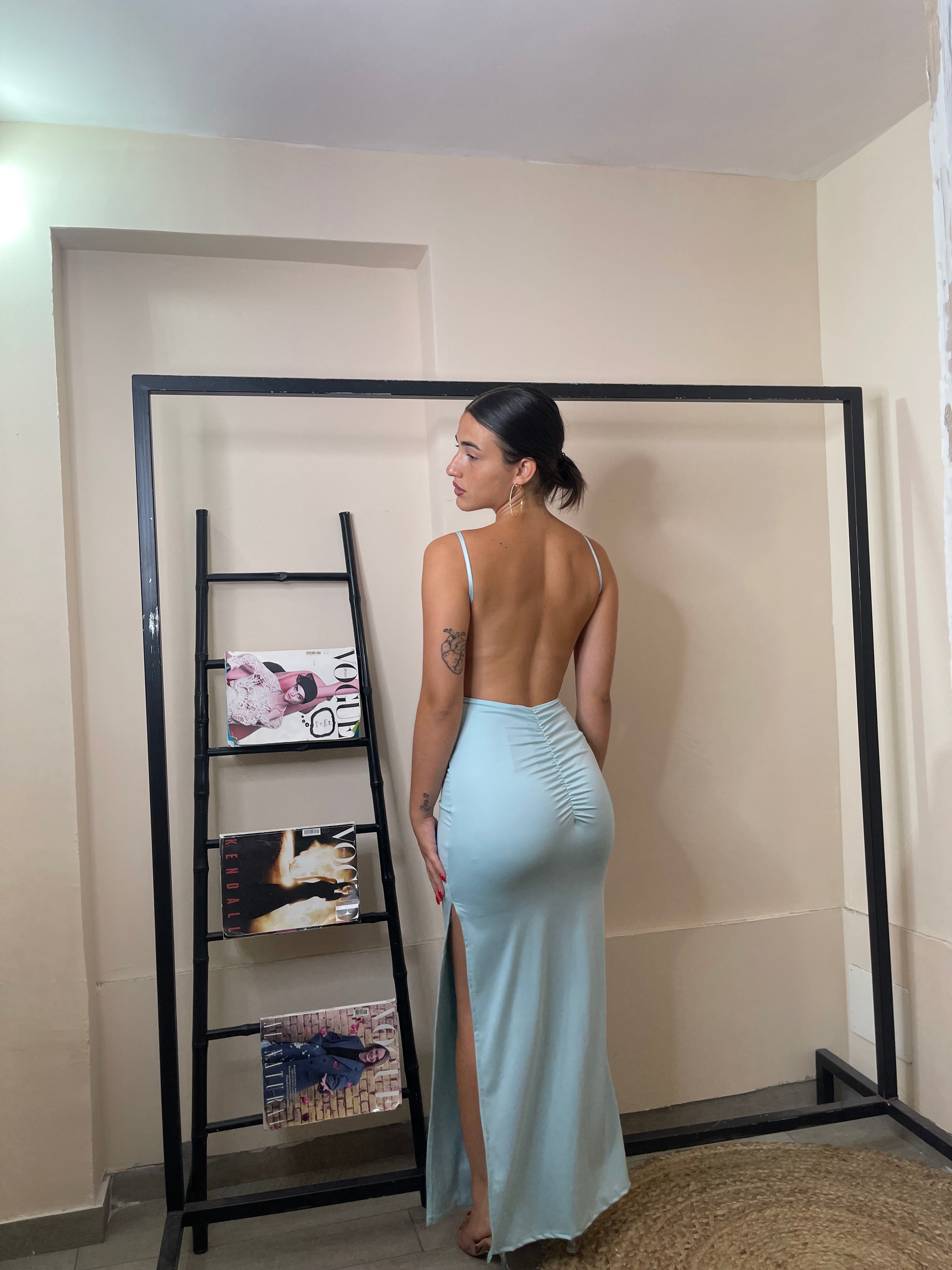 Abito back